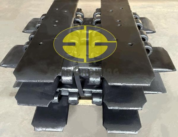 Terex Demag CC1800 Track Shoes